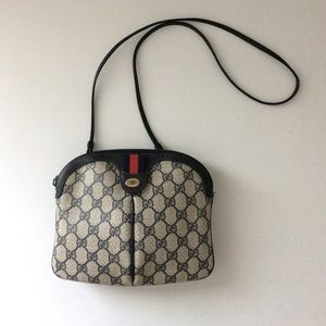 VINTAGE GUCCI NAVY💯